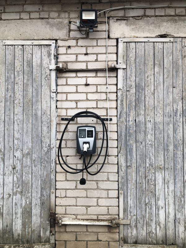 Ukmergės PSPC įsirengė dvi elektromobilių įkrovimo prieigas Ukmergės PSPC įsirengė dvi elektromobilių įkrovimo prieigas