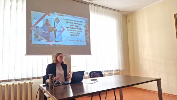 Kaip pasirūpinti kitais nepamirštant savęs?